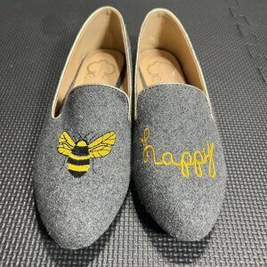 Bee Happy Embroidered Gray Felt Loafers Womens Size 8 Flat Sole Slip-On Shoes